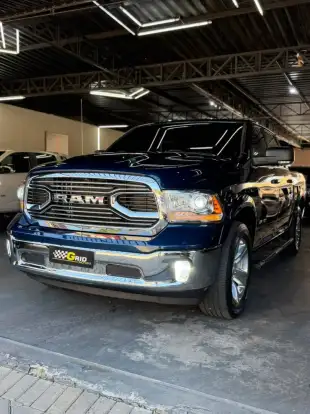 RAM-CLASSIC-5.7 V8 GASOLINA LARAMIE CD 4X4 AUTOMÁTICO RAM-CLASSIC-2023
