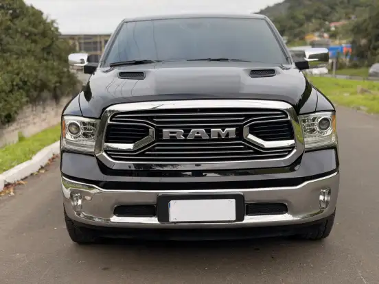 RAM-CLASSIC-5.7 V8 GASOLINA LARAMIE CD 4X4 AUTOMÁTICO RAM-CLASSIC-2022