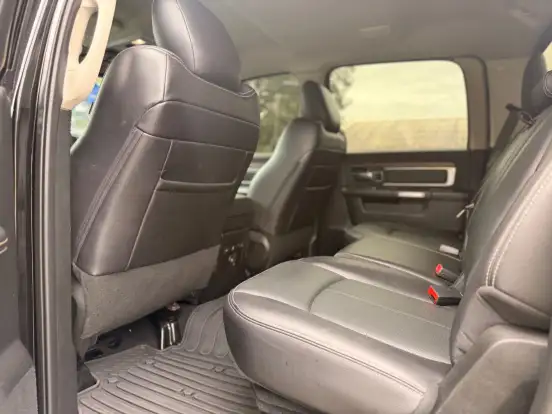 RAM-CLASSIC-5.7 V8 GASOLINA LARAMIE CD 4X4 AUTOMÁTICO RAM-CLASSIC-2022