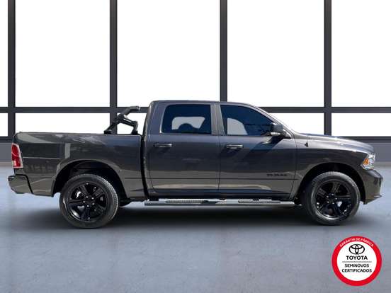 RAM-CLASSIC-5.7 V8 GASOLINA LARAMIE CD 4X4 AUTOMÁTICO RAM-CLASSIC-2023