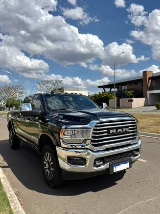 RAM 3500 6.7 I6 TURBO DIESEL LIMITED LONGHORN CD 4X4  AUTOMÁTICO