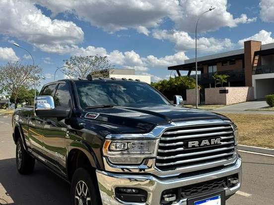 RAM-3500-6.7 I6 TURBO DIESEL LIMITED LONGHORN CD 4X4 AUTOMÁTICO RAM-3500-2024
