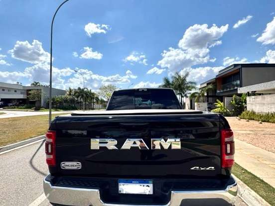 RAM-3500-6.7 I6 TURBO DIESEL LIMITED LONGHORN CD 4X4 AUTOMÁTICO RAM-3500-2024