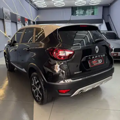 RENAULT-CAPTUR-2020