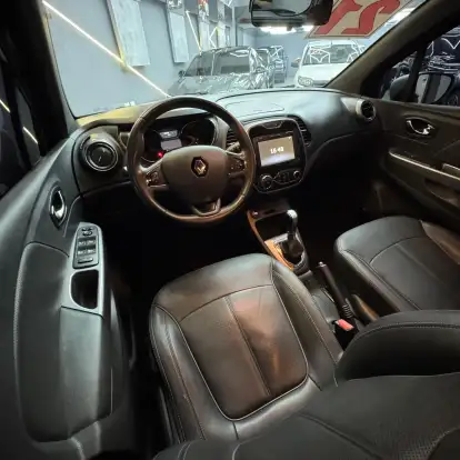 RENAULT-CAPTUR-2020