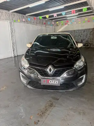 RENAULT-CAPTUR-2018