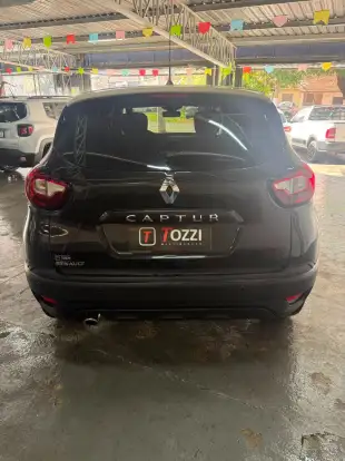 RENAULT-CAPTUR-2018