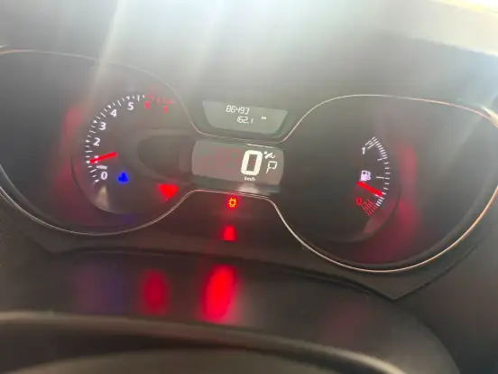 RENAULT-CAPTUR-2018