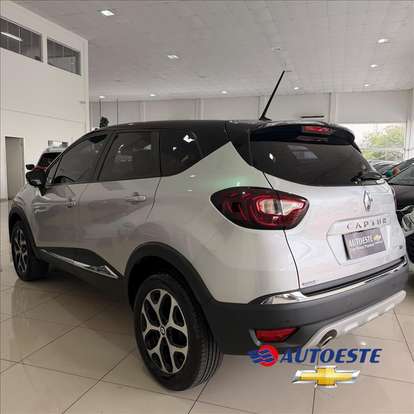 RENAULT-CAPTUR-2022