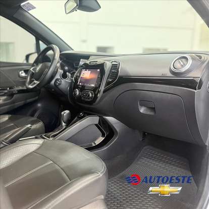 RENAULT-CAPTUR-2022