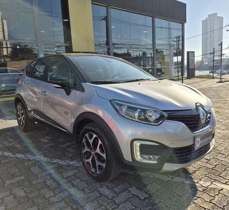 RENAULT-CAPTUR-2019