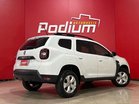 RENAULT-DUSTER-2023