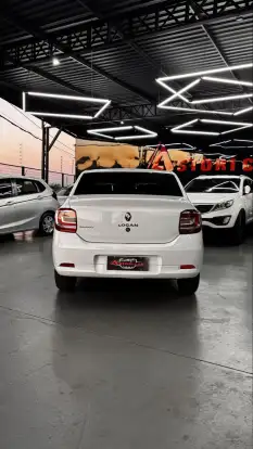 RENAULT-LOGAN-2020