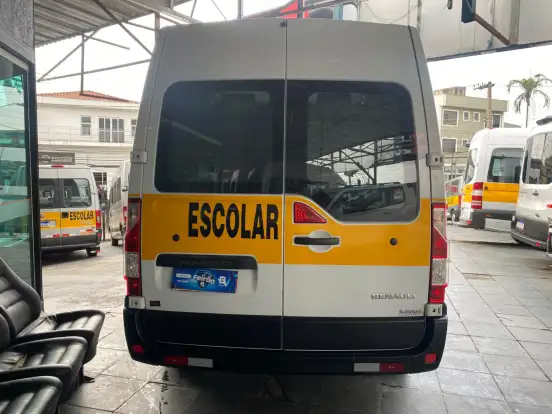 RENAULT-MASTER-2019