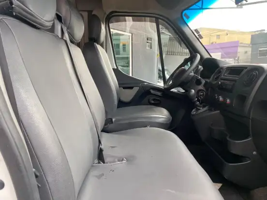 RENAULT-MASTER-2019