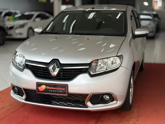 RENAULT SANDERO 1.6 DYNAMIQUE 8V FLEX 4P AUTOMATIZADO