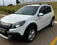 RENAULT SANDERO 1.6 STEPWAY 8V FLEX 4P MANUAL RENAULT SANDERO 1.6 STEPWAY 8V FLEX 4P MANUAL