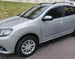 RENAULT SANDERO 1.0 EXPRESSION 16V FLEX 4P MANUAL RENAULT SANDERO 1.0 EXPRESSION 16V FLEX 4P MANUAL