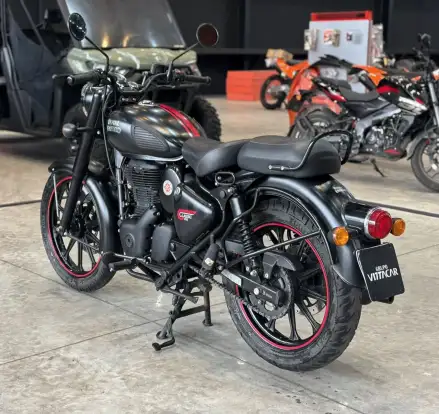 ROYAL ENFIELD-CLASSIC 350 DARK-2024