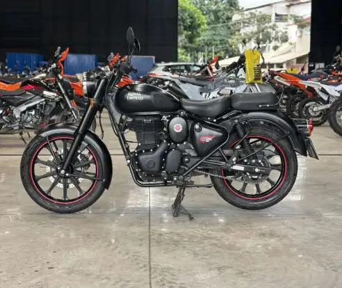 ROYAL ENFIELD-CLASSIC 350 DARK-2024