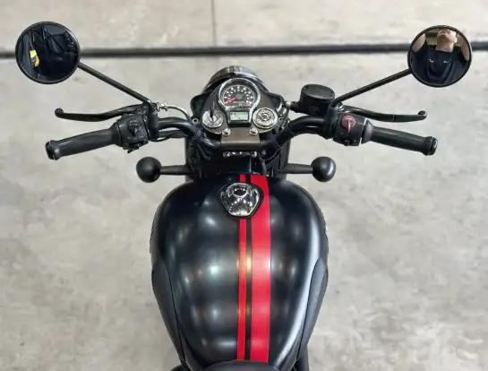 ROYAL ENFIELD-CLASSIC 350 DARK-2024