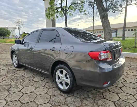 TOYOTA-COROLLA-2012