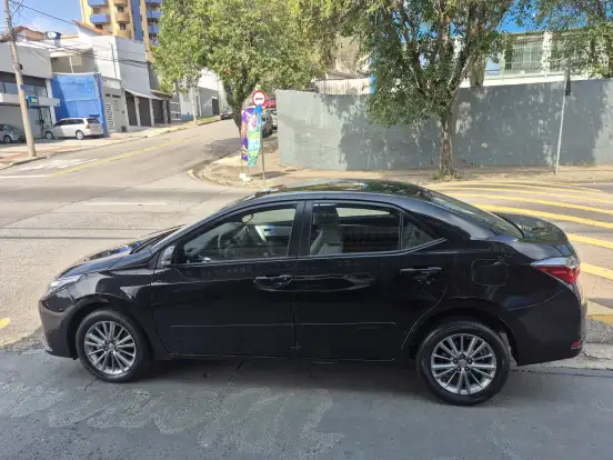 TOYOTA-COROLLA-1.8 GLI UPPER 16V FLEX 4P AUTOMÁTICO TOYOTA-COROLLA-2017