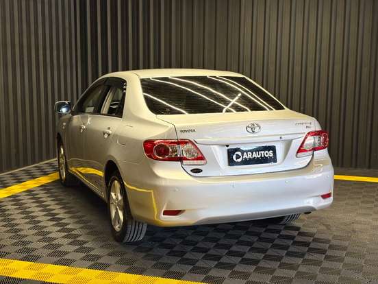 TOYOTA-COROLLA-2013