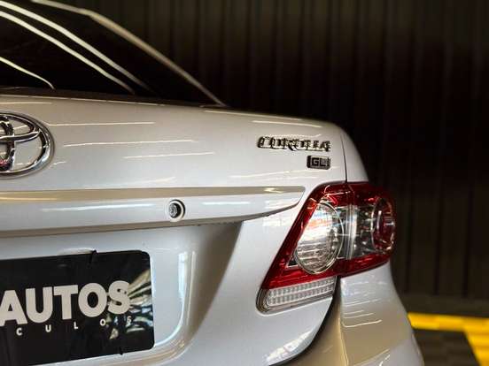 TOYOTA-COROLLA-2013