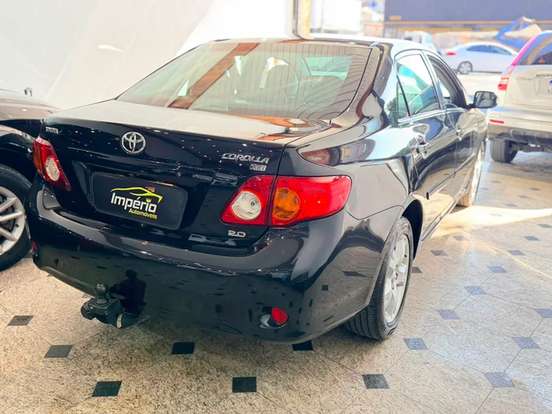 TOYOTA-COROLLA-2010