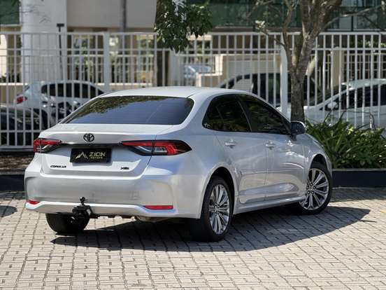 TOYOTA-COROLLA-2023
