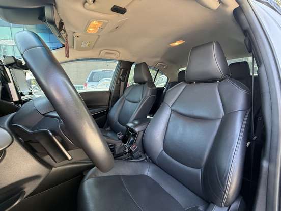 TOYOTA-COROLLA-2023