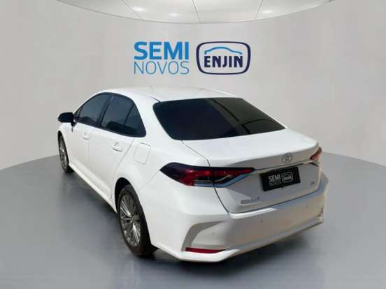 TOYOTA-COROLLA-2025