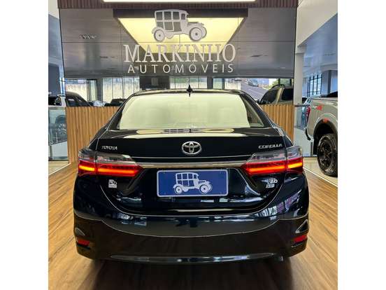 TOYOTA-COROLLA-2018
