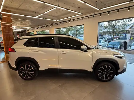 TOYOTA-COROLLA CROSS-2025
