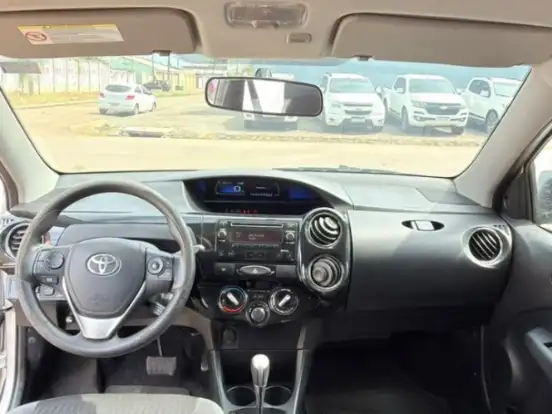 TOYOTA-ETIOS-1.5 X PLUS 16V FLEX 4P AUTOMÁTICO TOYOTA-ETIOS-2019
