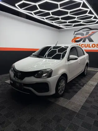 TOYOTA ETIOS 1.5 X SEDAN 16V FLEX 4P AUTOMÁTICO