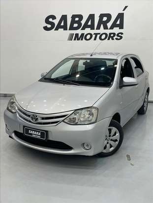 TOYOTA-ETIOS-2013