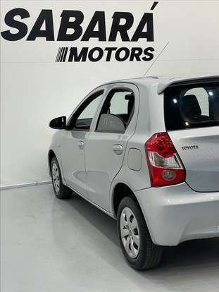 TOYOTA-ETIOS-2013