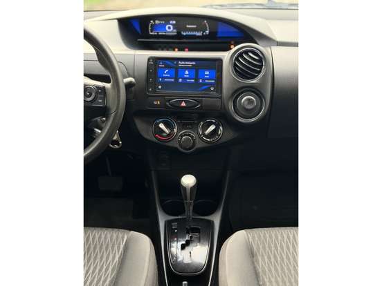 TOYOTA-ETIOS-2020