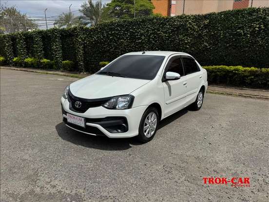 TOYOTA-ETIOS-1.5 X PLUS SEDAN 16V FLEX 4P MANUAL TOYOTA-ETIOS-2019