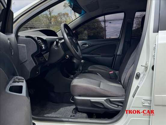 TOYOTA-ETIOS-1.5 X PLUS SEDAN 16V FLEX 4P MANUAL TOYOTA-ETIOS-2019