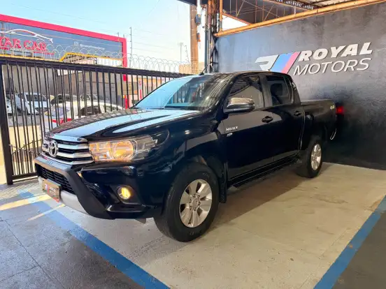 TOYOTA-HILUX-2018