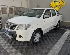 TOYOTA HILUX 2.7 SRV 4X4 CD 16V FLEX 4P AUTOMÁTICO TOYOTA HILUX 2.7 SRV 4X4 CD 16V FLEX 4P AUTOMÁTICO