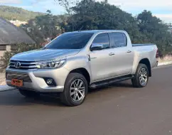 TOYOTA HILUX 2.8 SRX 4X4 CD 16V DIESEL 4P AUTOMÁTICO TOYOTA HILUX 2.8 SRX 4X4 CD 16V DIESEL 4P AUTOMÁTICO