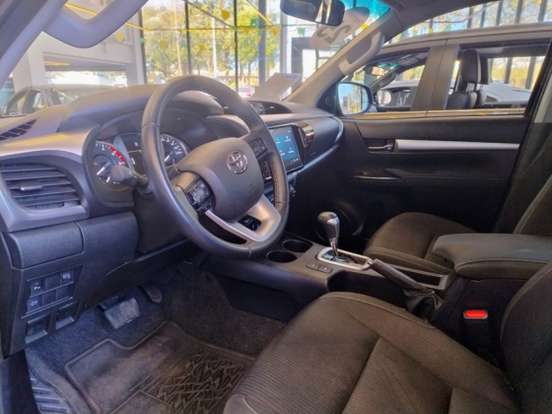 TOYOTA-HILUX-2.8 D-4D TURBO DIESEL CD SR 4X4 AUTOMÁTICO TOYOTA-HILUX-2024