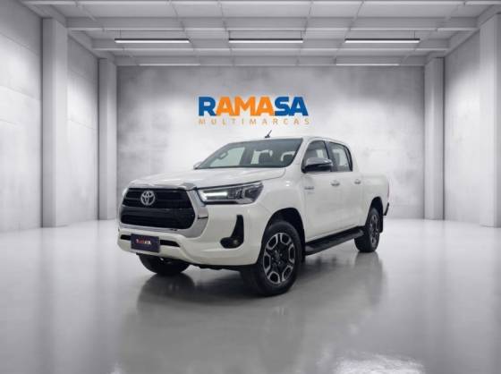 TOYOTA HILUX 2.8 D-4D TURBO DIESEL CD SRV 4X4 AUTOMÁTICO