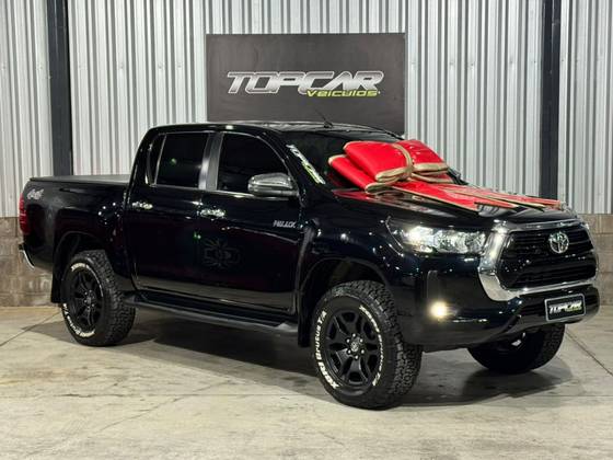 TOYOTA HILUX 2.8 D-4D TURBO DIESEL CD SRV 4X4 AUTOMÁTICO