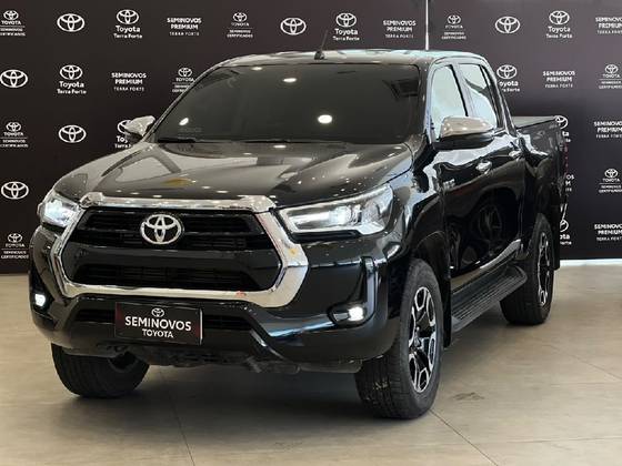 TOYOTA HILUX 2.8 D-4D TURBO DIESEL CD SRV 4X4 AUTOMÁTICO