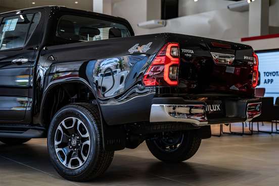 TOYOTA-HILUX-2026